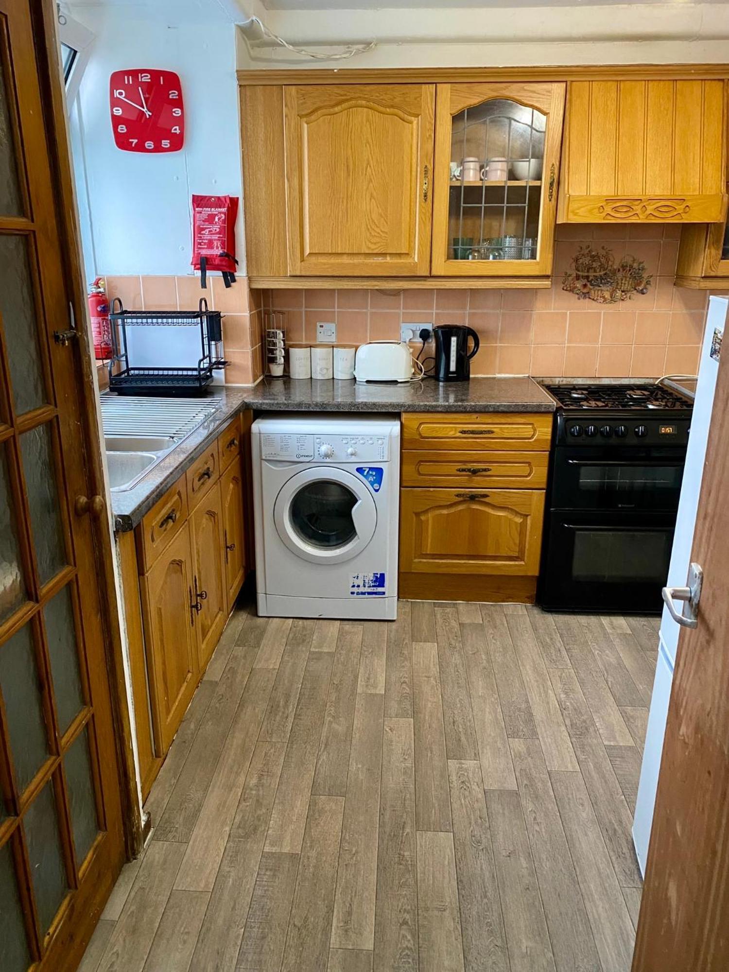 Cosy 3 Bed Apt, Old Truman Brewery! Brick Lane, London, E1 * Londra