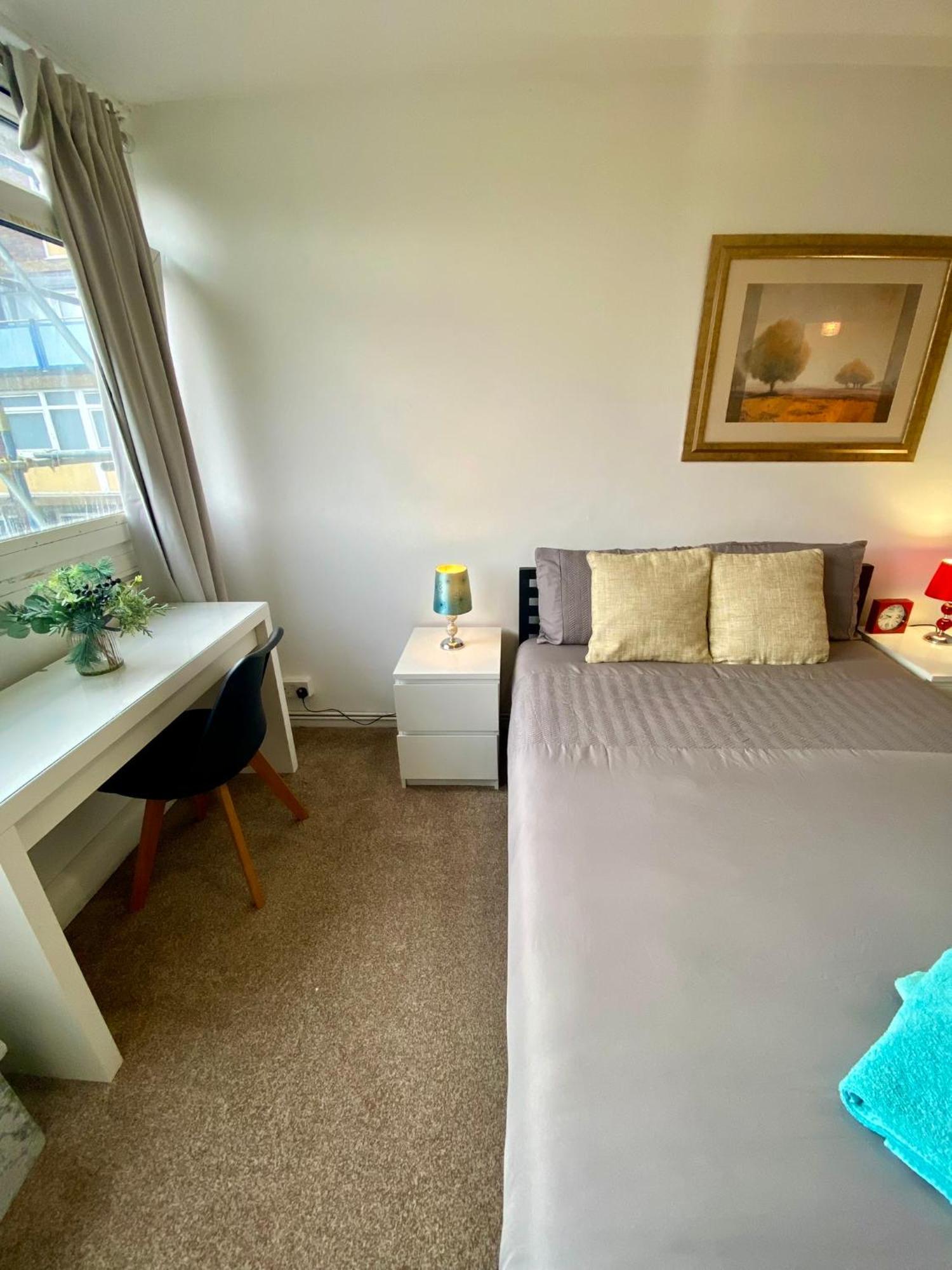 Cosy 3 Bed Apt, Old Truman Brewery! Brick Lane, London, E1 Appartamento