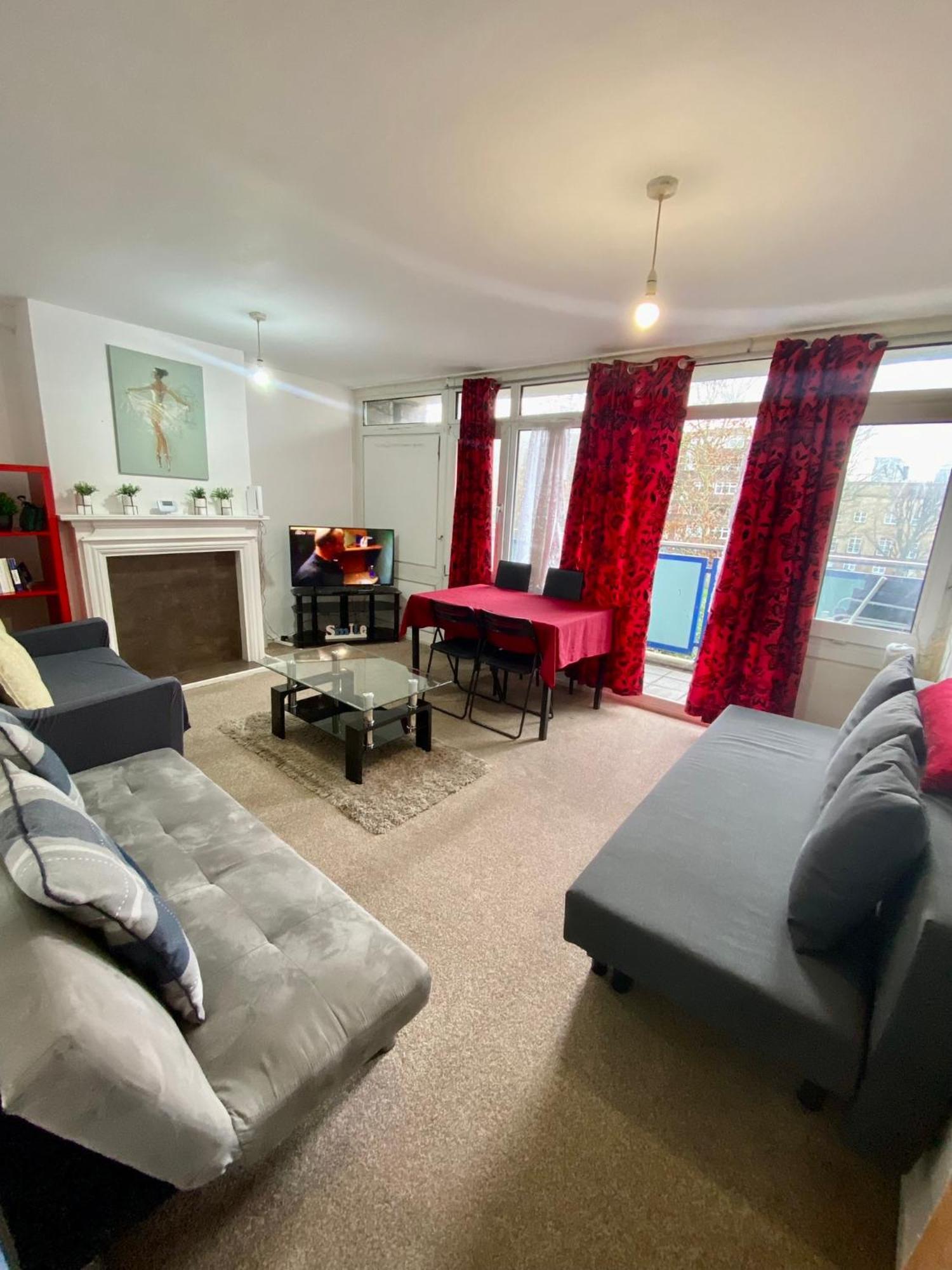 Cosy 3 Bed Apt, Old Truman Brewery! Brick Lane, London, E1 Londra