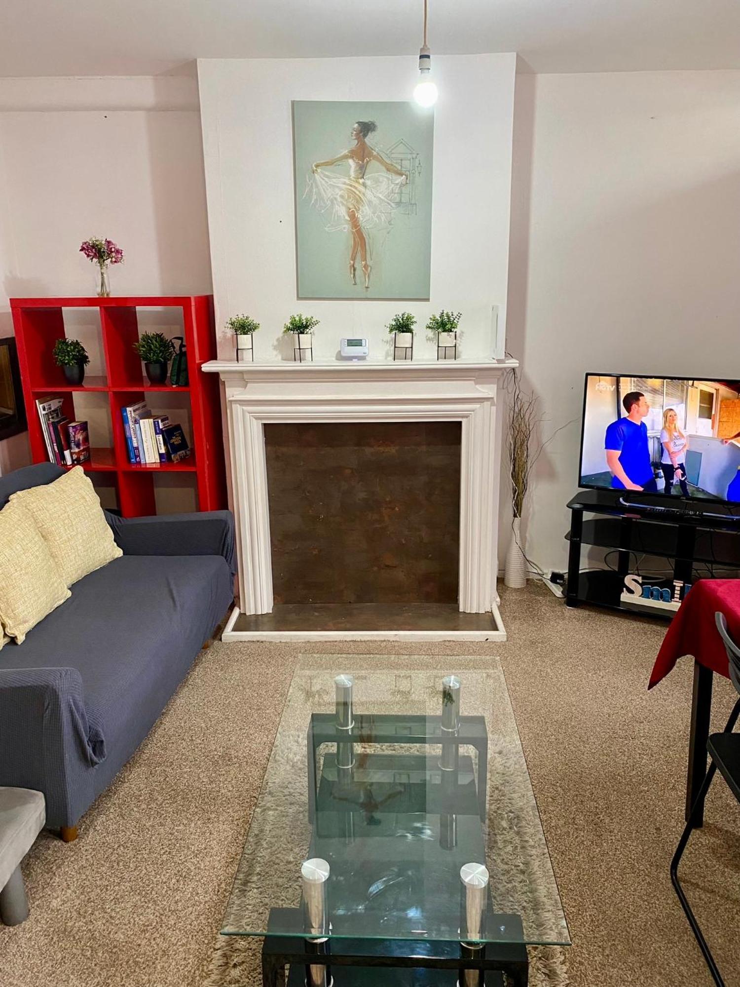 Cosy 3 Bed Apt, Old Truman Brewery! Brick Lane, London, E1 Appartamento